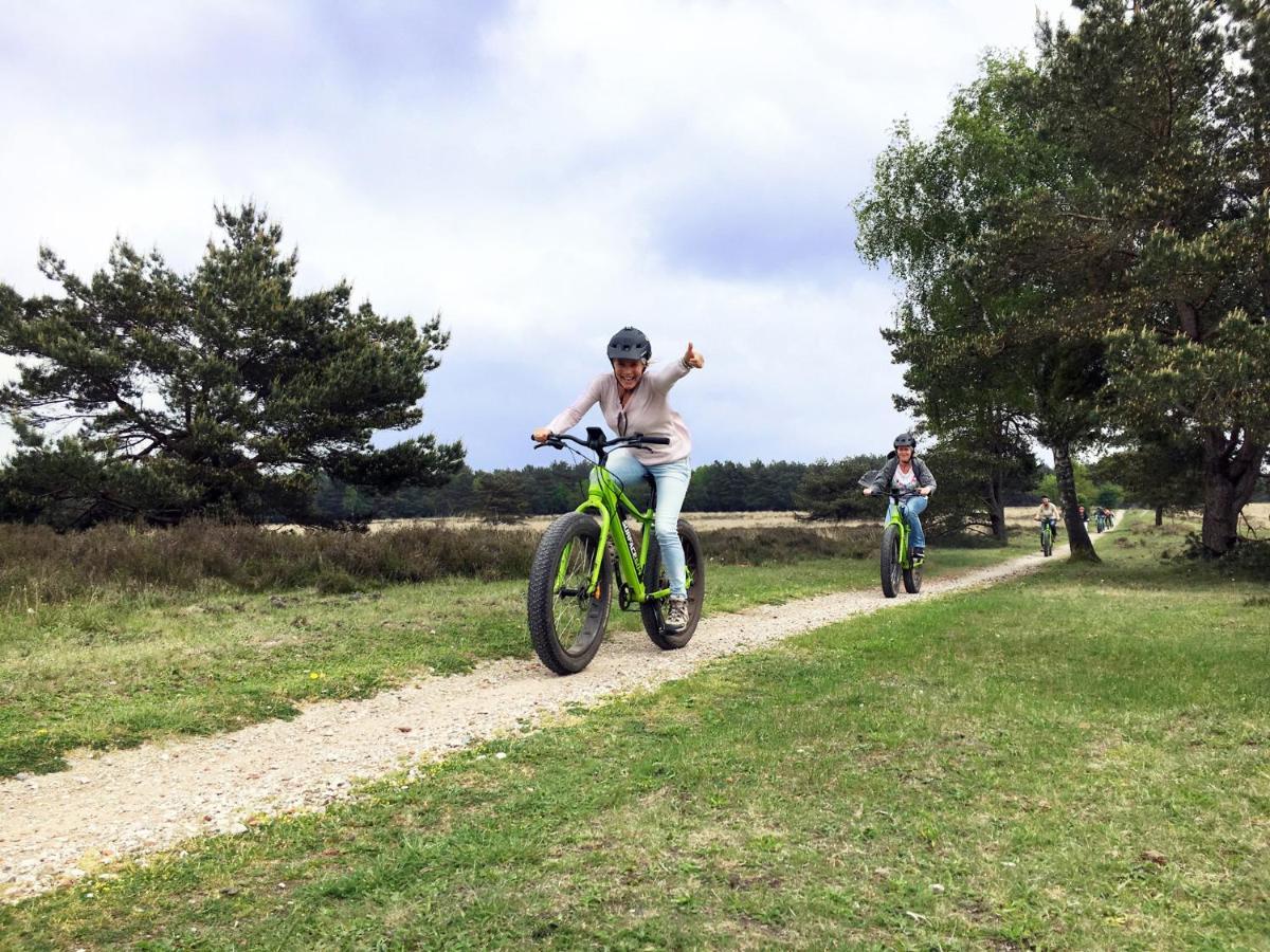 Chalet Op De Veluwe # Berk Putten Eksteriør billede